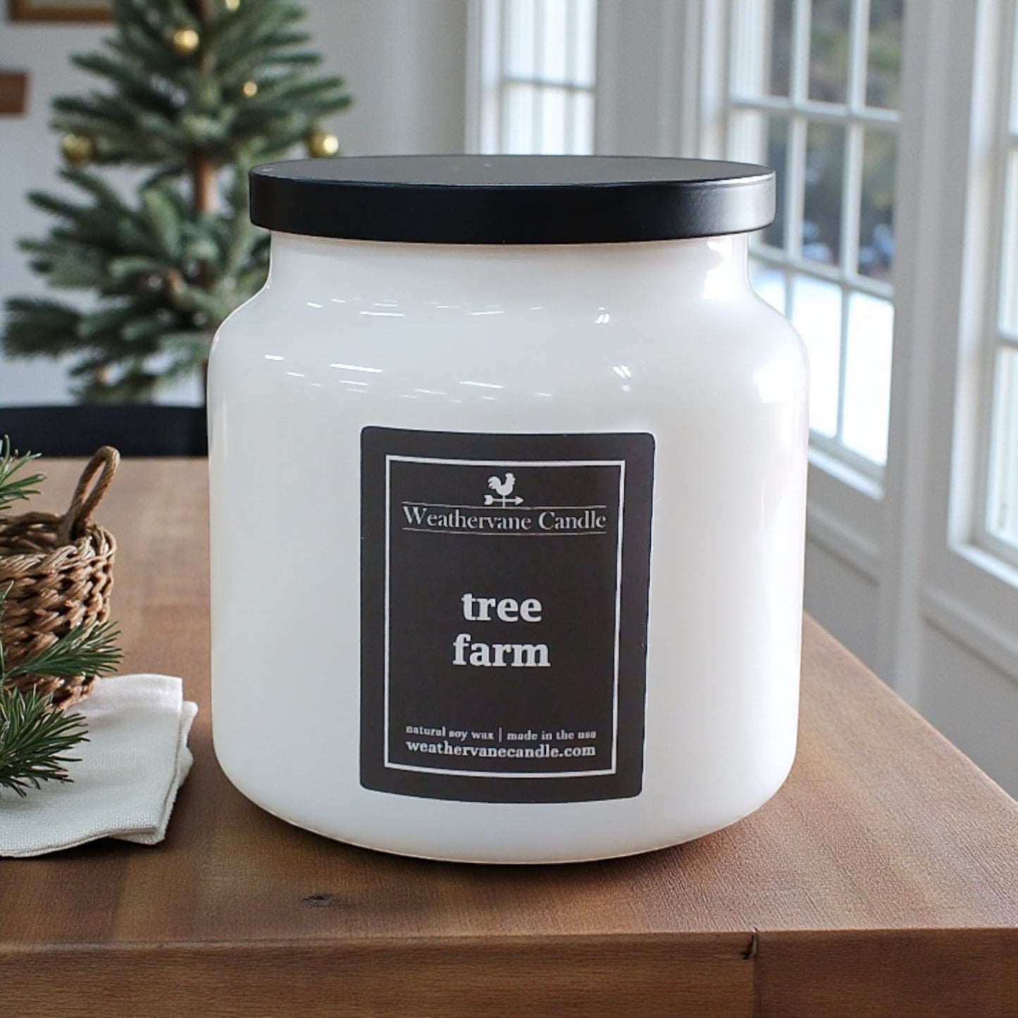 Tree Farm Porchlight Apothecary Jar Candle (16oz)